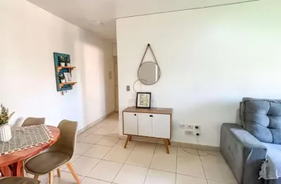 Apartamento em boa conservação de 02 dormitórios com vaga de garagem coberta, no bairro nossa enhora das graças