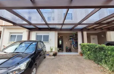 Sobrado 03 Dormitórios, 02 Vagas Veículos e Patio em Condomínio à venda em Canoas - Marechal Rondon - Vivendas do Lago