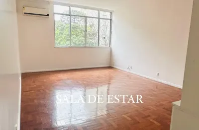 Rua general glicerio! 3 quartos de frente, sol matinal, suite e vaga