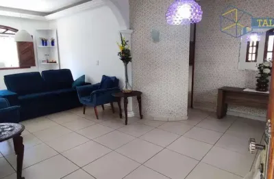 Casa duplex 4 quartos sendo 2 suítes em jardim camburi