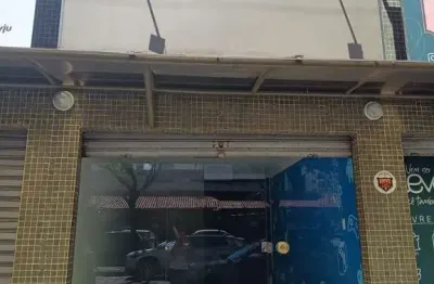 Loja com sobreloja em jardim camburi próx. a balãozinho
