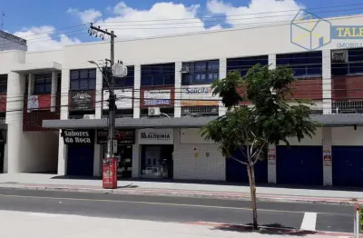 Casa comercial à venda no Jardim Camburi, Vitória 