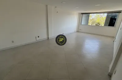 Sala com 42,90m² com elevador na avenida principal em colina de laranjeiras