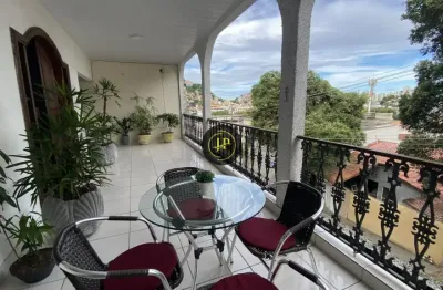Casa de 03 quartos/suíte com varanda ampla em bairro de lourdes