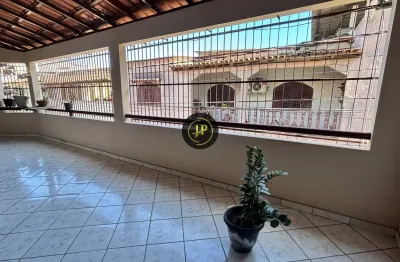 Casa residencial duplex de 04 quartos/suíte com garagem em itararé