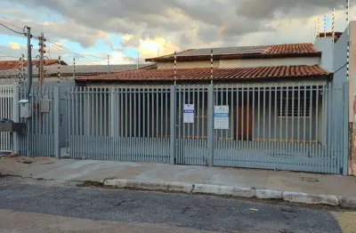Casa para Venda em Várzea Grande, Canelas, 3 dormitórios, 2 suítes, 1 banheiro