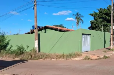 Casa para Locação em Várzea Grande, Canelas, 2 dormitórios, 1 suíte, 1 banheiro