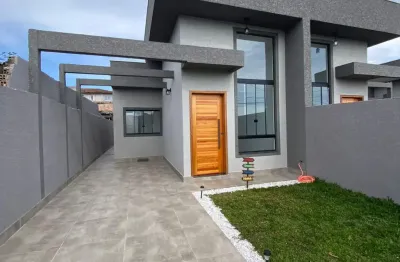 Linda casa em araucária! acabamento de primeira, com amplo terreno