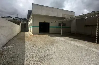 Barracão à venda em araucária – bairro tindiquera com casa anexa
