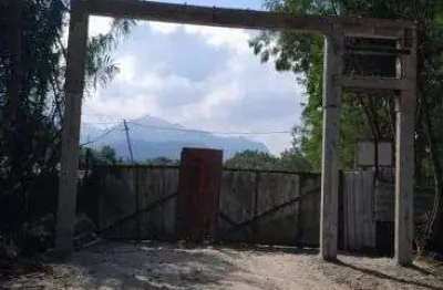 VARGEM GRANDE - Terreno de 120m2- Rua Serviente 6 - RS 50.000,00 sendo RS 30.000,00 de entrada.