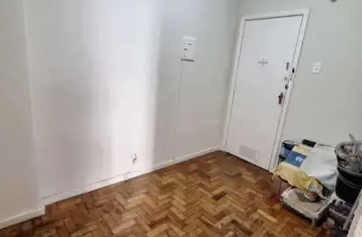 Apartamento com 1 quarto à venda na rua bento lisboa, catete, rio de janeiro, 30 m2 por r$ 370.000