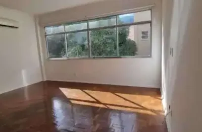 Excelente apartamento. entre leblon e gávea, 5 minutos do jockey club. andar alto reformado