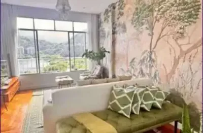 Excelente apartamento frente Lagoa Rodrigo de Freitas. Linda vista Cristo e mar, apto reformado