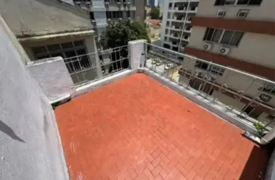 Oportuna cobertura 1Milhão abaixo do valor médio regional. Em área nobre de Laranjeiras