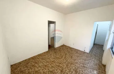 Apartamento tipo casa 73m² com 2 quartos, dependência e 2 varandas à venda no rio comprido