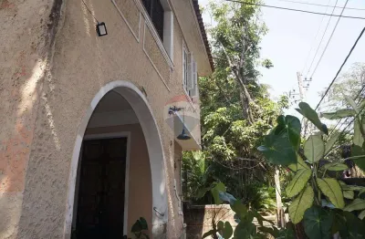 2 casas de 293 m2 cada, ambos com 3 quartos à venda por r$ 450 mil cada, no rio comprido, rio de janeiro