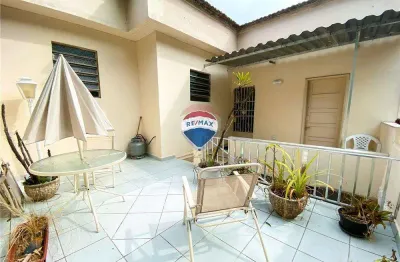 Casa de 3 Quartos à Venda em Vila Isabel – 140m², 1 Vaga – R$ 500.000,00