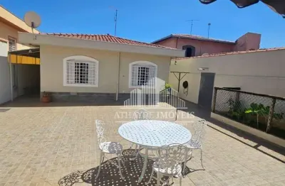 Casa com 4 quartos à venda na Rua Carlos Gobbi, Nova Jaguariúna, Jaguariúna