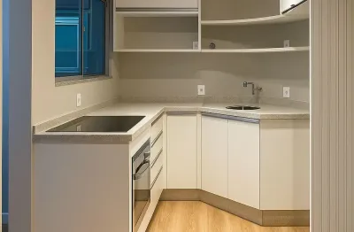Excelente apartamento de 2 quartos no centro de florianópolis/sc