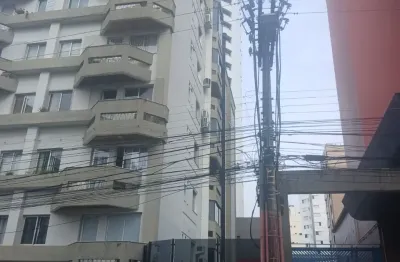 Lindo apartamento 2 andar  apartamento  semimobiliado