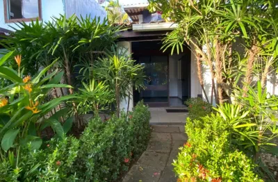 Oportunidade única! ampla casa de 05 quartos em condomínio clube!