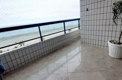 Maravilhoso apartamento  c sacada 100% frente mar na guilhermina