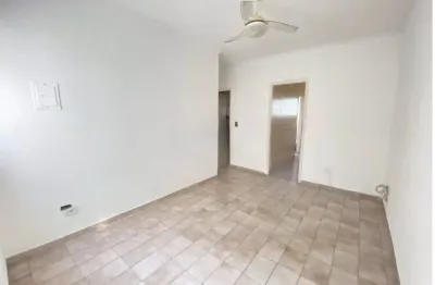 Apartamento à venda, com 2 dormitórios e 1 vaga na Vila Caiçara - Praia Grande.