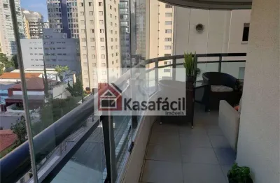 Apartamento 3 dormitórios, 1 suíte e 2 vagas em moema
