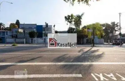 Casa com 3 quartos para alugar na Avenida Indianópolis, Indianópolis, São Paulo
