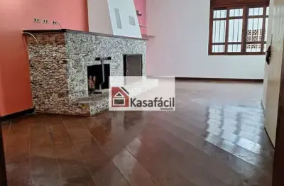 Casa térrea com 3 dormitórios no planalto paulista!