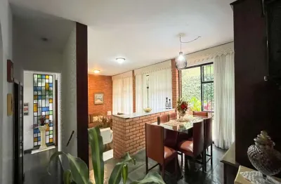 Casa com 4 quartos à venda na rua primeiro de março, 260, mangabeiras, belo horizonte, 256 m2 por r$ 1.600.000