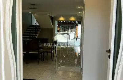 Sobrado com 3 dormitórios, aceita permuta em apartamento ate $600mil. piscina e área gourmet – vill