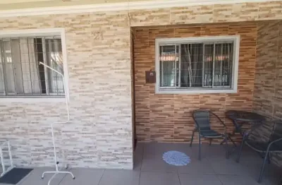 Excelelente casa a venda na qi 3 guará i composta por 3 quartos sendo uma suíte toda na laje lote de 90m²