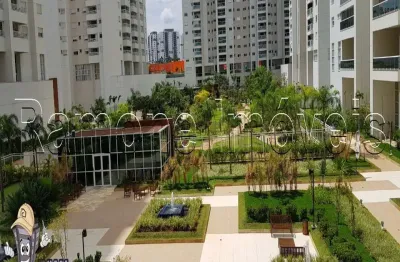 Vende-se lindíssimo  apto  de 170m2, sendo 3 dormitórios com 3 suítes, lavabo, sala de jantar, sala de tv e estar, cozinha e lavanderia.