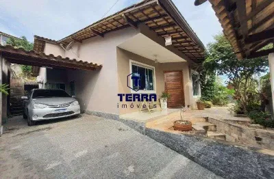 Casa linear, com 3 quartos, sendo uma suíte na estância de pendotiba