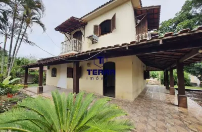 Belo sítio em itaboraí, com piscina, espaço de churrasqueira e casa de caseiro!