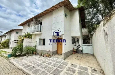 Ótima residência de 3 quartos com quintal privativo em maria paula!