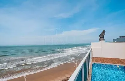 Cobertura vista mar permanente com piscina privativa