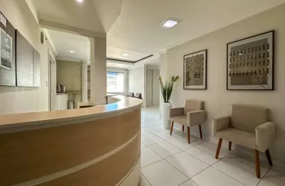 Sala comercial no centro de navegantes r$ 11.000,00 + taxas