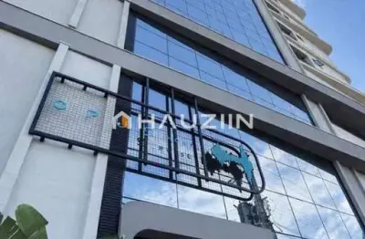 Sala comercial para alugar na Avenida Prefeito José Juvenal Mafra, 604, Centro, Navegantes