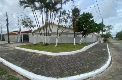 Casa com 3 quartos à venda na Rua Itaguaí, 67, Balneário Itaguaí, Mongaguá