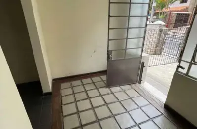 Casa comercial para locação em nova friburgo, centro, 2 banheiros, 1 vaga