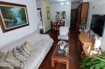 Ótimo apartamento 02 quartos com dependência, varanda, vista livre e vaga!