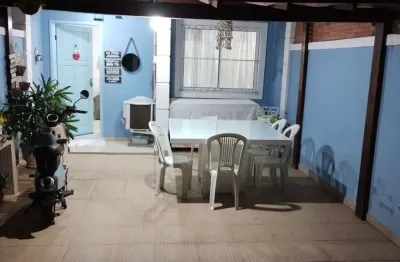 Casa com 2 quartos à venda na Rua Sílvio Romero, 31, Jardim Continental, Nova Iguaçu