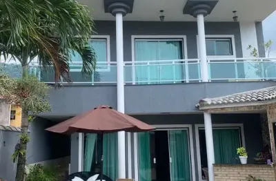 Casa triplex contemporânea de 3 quartos no condomínio murada, vargem pequena