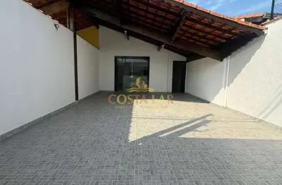 Casa térrea com piscina e área gourmet à venda no bairro maracanã, praia grande