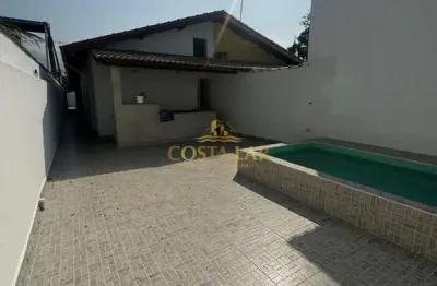 Casa térrea com piscina e área gourmet à venda no bairro maracanã, praia grande