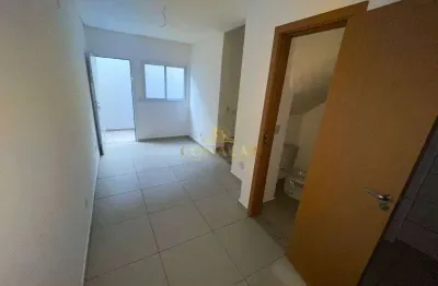 Sobrado à venda em condomínio fechado no boqueirão em praia grande - 2 suítes