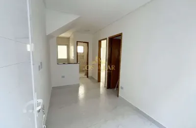Casa térrea com 2 quartos em condomínio fechado - vila tupiry, praia grande!