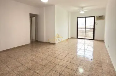 Apartamento na guilhermina com 2 dormitórios, suíte e vista livre, 400m da praia